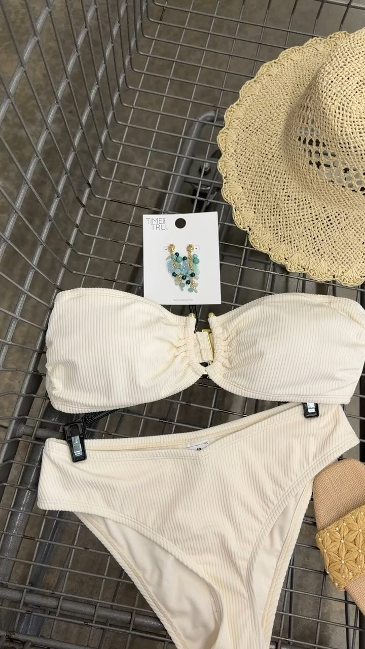 Walmart deal I’m adding straight to my beach bag. 🤍 This ribbed swimsuit is on sale, and I had to build a whole beach look around it. The neutral color is so flattering and looks way more expensive than it is.

Swimsuit: Wearing an XS
5’3” for reference

#walmartfinds #walmartfashion #walmartdeals #swimwear #beachstyle #summerstyle #affordablefashion #ltkstyle
