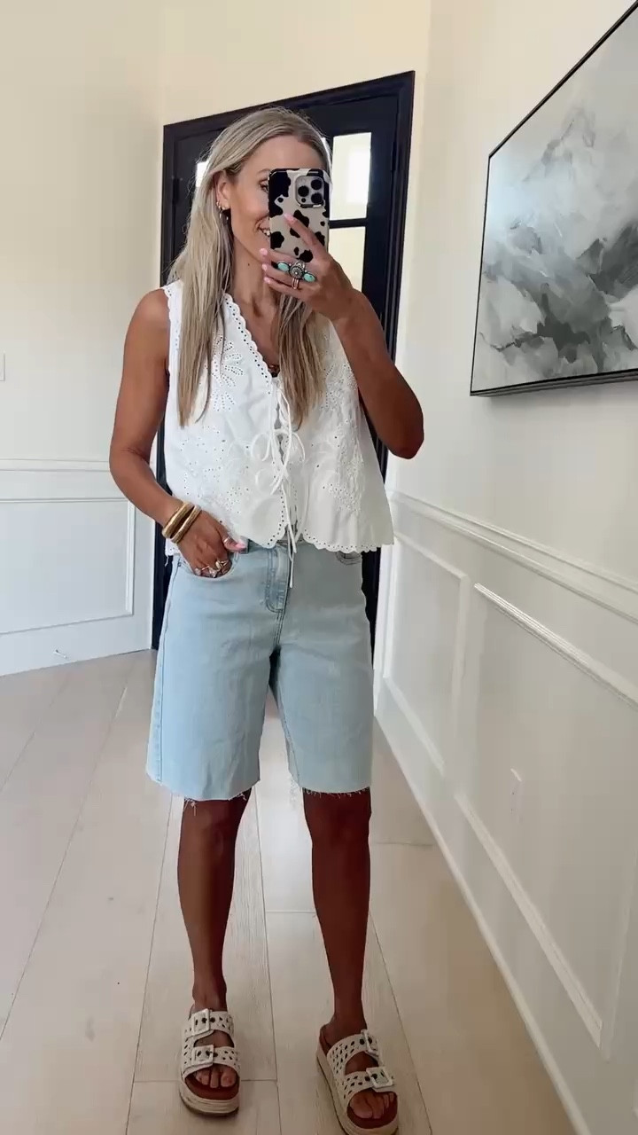 ✨SCROLL TO SHOP✨

Outfit of The day 

Anthro & FP lookalikes / wearing size s in top & size 4 ; both my tts 

#LTKdayinmylife #LTKmomlife #LTKgrwm