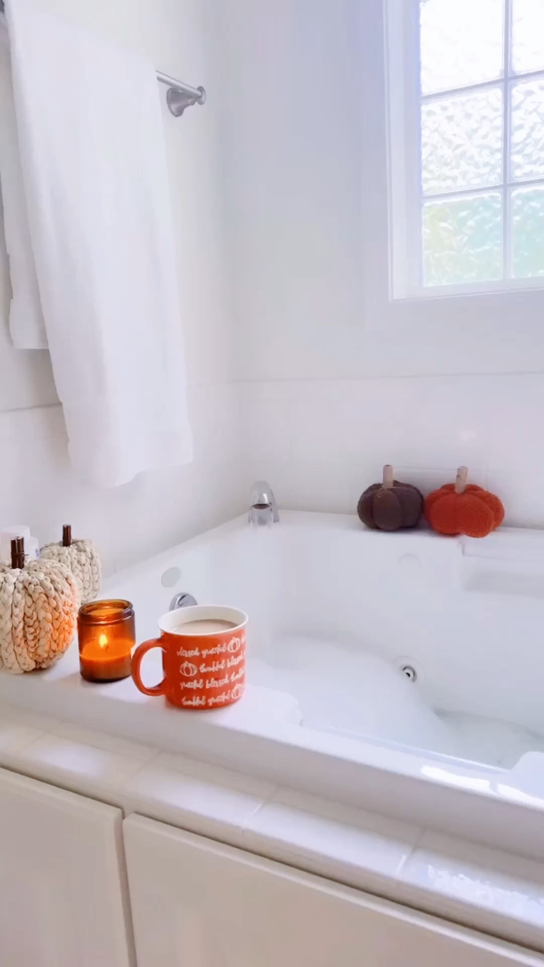 Is there anything better than a fall saturday mornin’ bubble 🫧 bath?! 🛁 And the boys watching football 🏈 in the living room?! 🛋️ Nope!!! 🥰 Gosh this season of life is my favorite yet !!