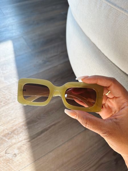 Must have sunglasses from Amazon! These are currently on sale and great for casual Fall accessories. ✨

Amazon sunglasses, sunglasses, Amazon accessories, fall accessories 

#LTKSeasonal #LTKsalealert