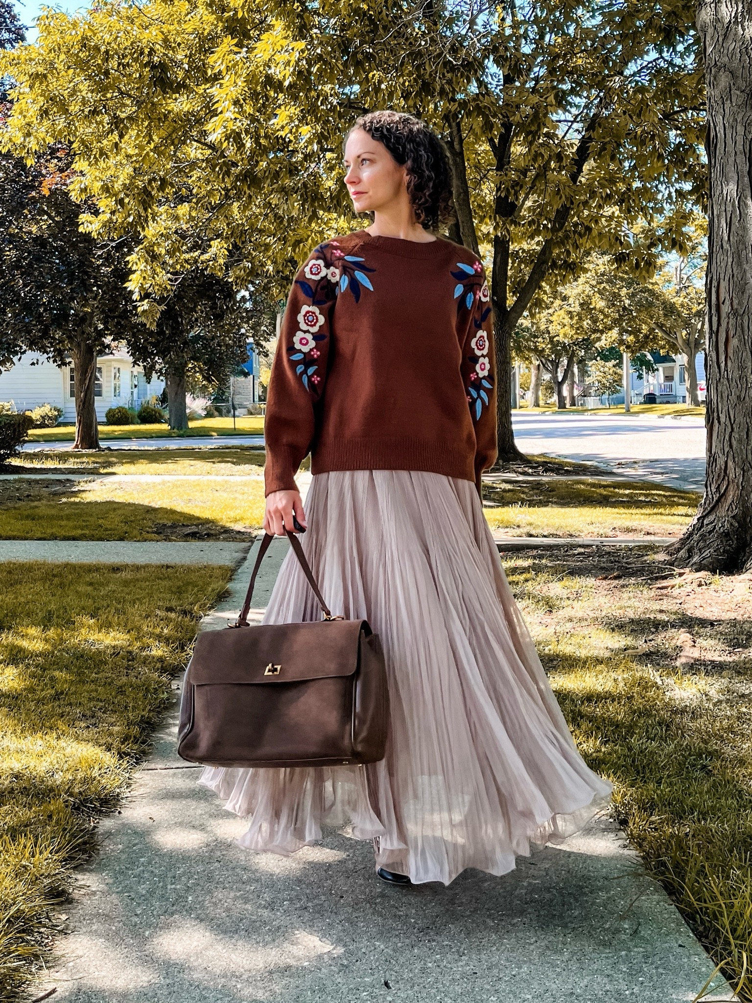 A neutral fall outfit!
Brown floral sweater, beige maxi skirt and faux suede bag from Chicwish. 
Small gold hoop earrings are old, linking similar. 
Cap toe sling backs from Steve Madden are old, linking similar. 
Perfume is Sunlit Santal. 
Saying robe from Amazon. 
Petite outfit. Neutral outfit. Fall outfit. Modest outfit.

#LTKPetite #LTKgrwm #LTKSeasonal