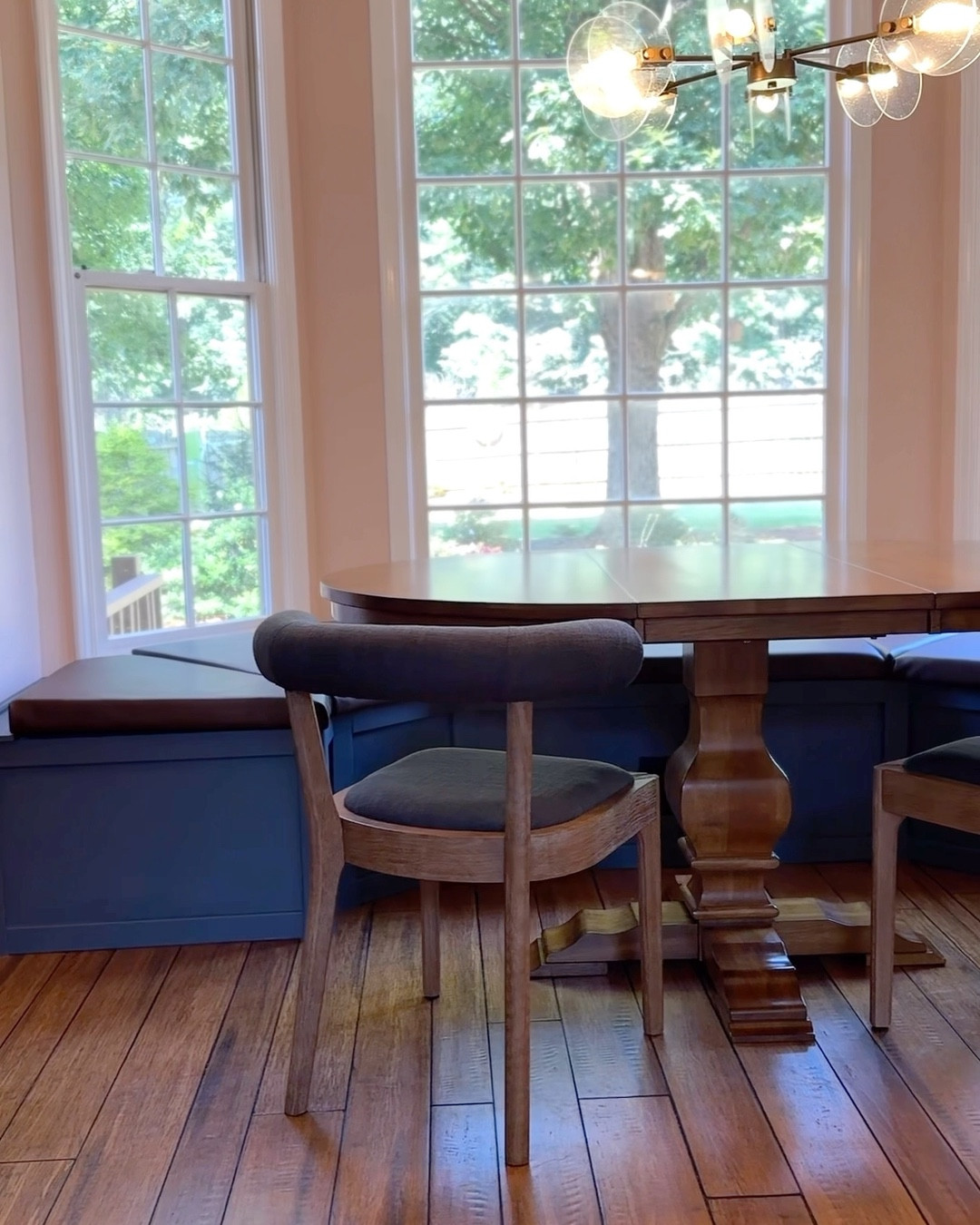 I’m loving my new table and chairs for my banquette. Both made of solid wood  

#LTKHome #LTKStyleTip #LTKSaleAlert