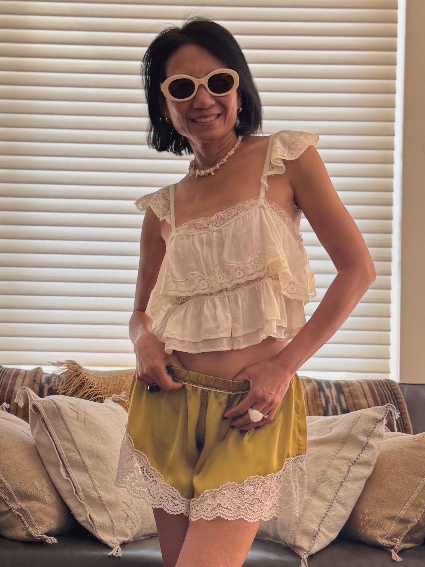 I’m 5’2” and weigh 98 lbs. My go-to sizes are XS, 00, or 24 for clothes, and I usually rock a 5.5 to 6 in shoes.
#free people

#LTKootd