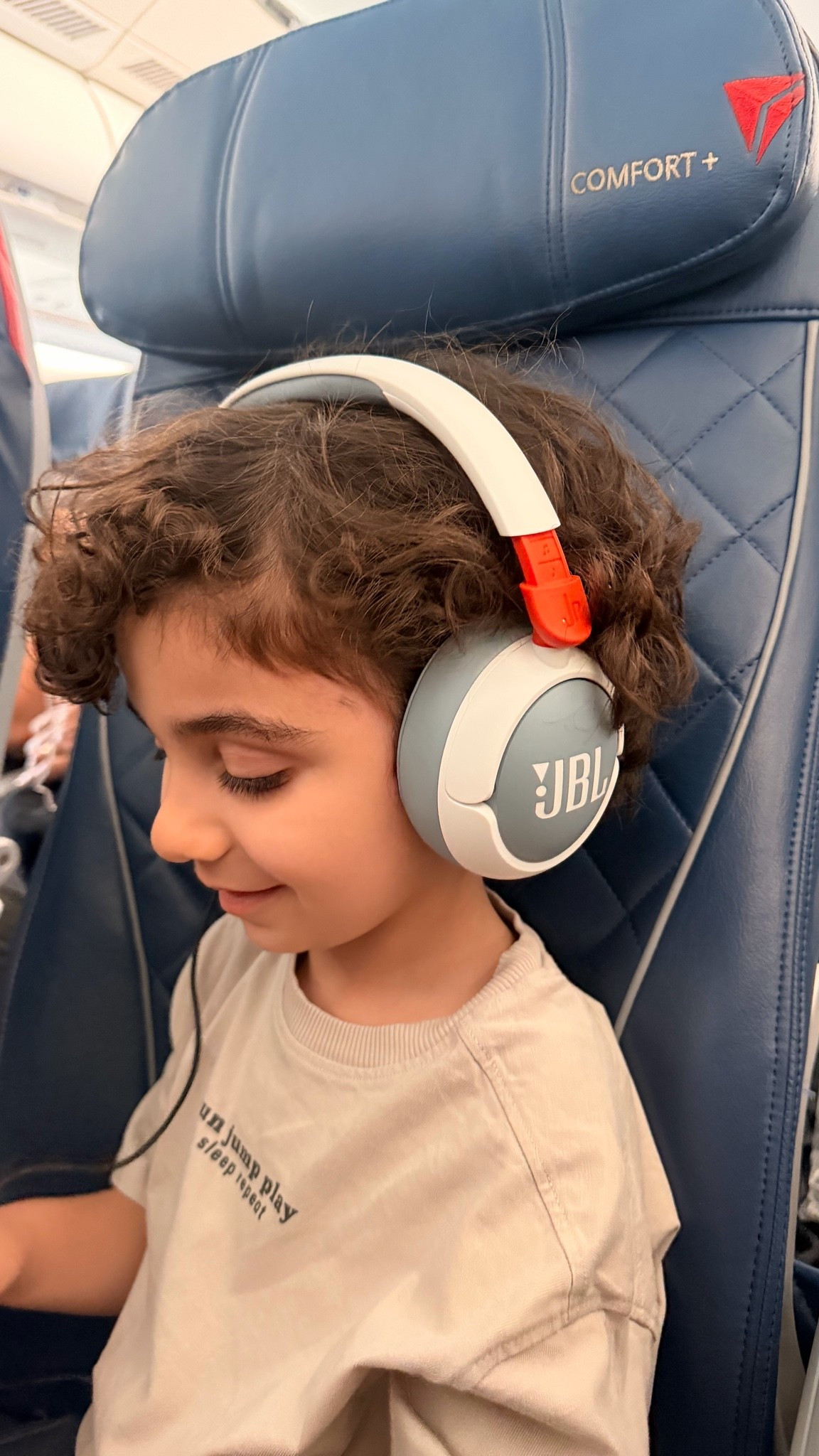Best travel headphones for kids! 

#toddlerfinds #toddlermusthaves #toddlers #kidsheadphones #jbl #amazonfinds #travelmusthaves

#LTKmomlife #LTKKids #LTKTravel