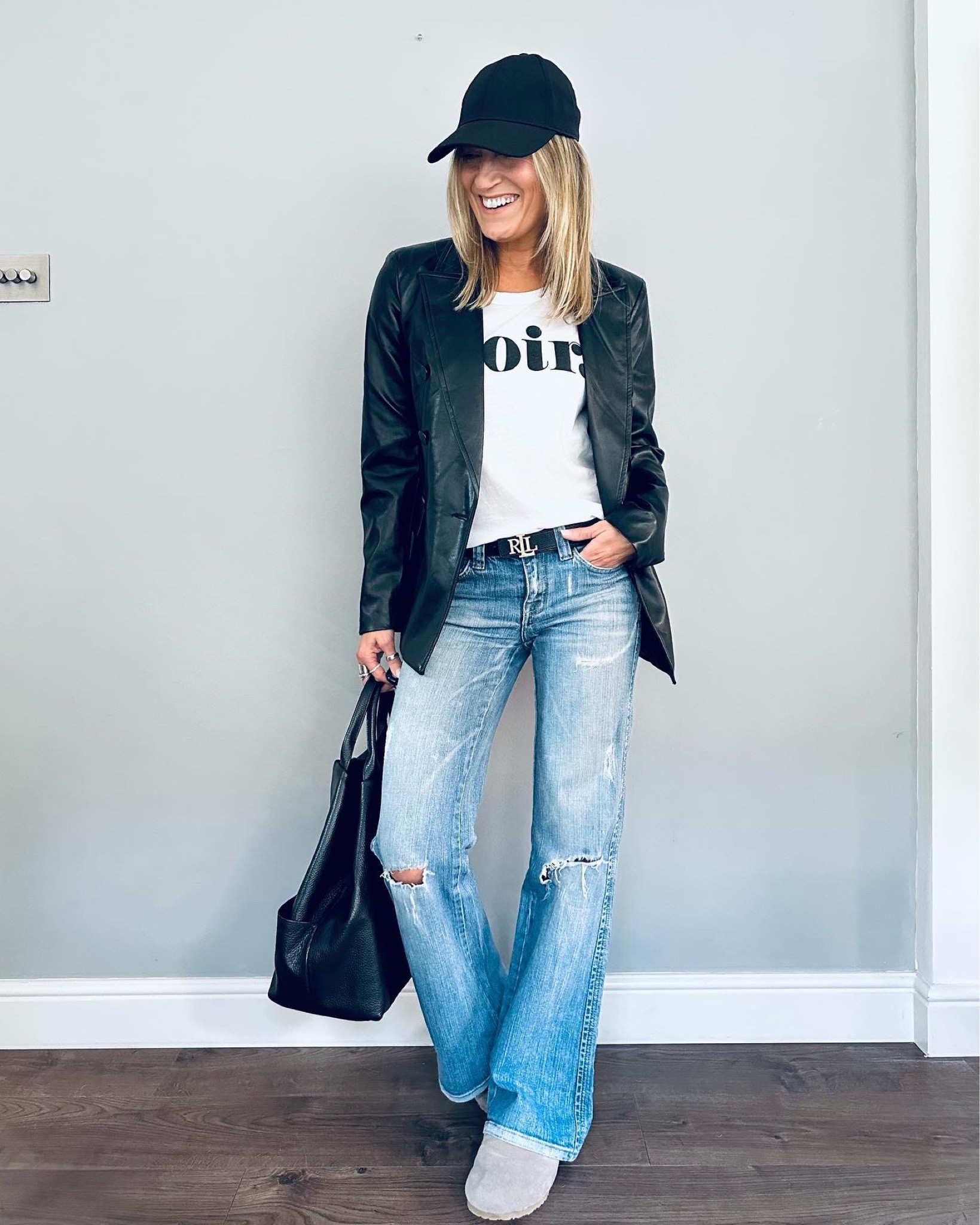 Classic jeans and blazer, although I did put a jumper and coat on to go out as it has been -4 here today🥶

Moto jeans @topshop - v.old 
Noir tee @elevenloves.co.uk - current*
Faux leather blazer @amapolalondon - current (a few left in sale)*
Cap @hm - old
Dishop bag @danielfootwear - current*
Belt @ralphlauren - current 
Mules @debenhams - LY
*ad/pr

#jeansandanicetop #slogantee #simplestyle #chicstyle #jeanslovers #leatherblazer #fauxleather #sportsluxe #everydaystyle #outfitinspo #over50style #feelgoodfashion #classicstyle