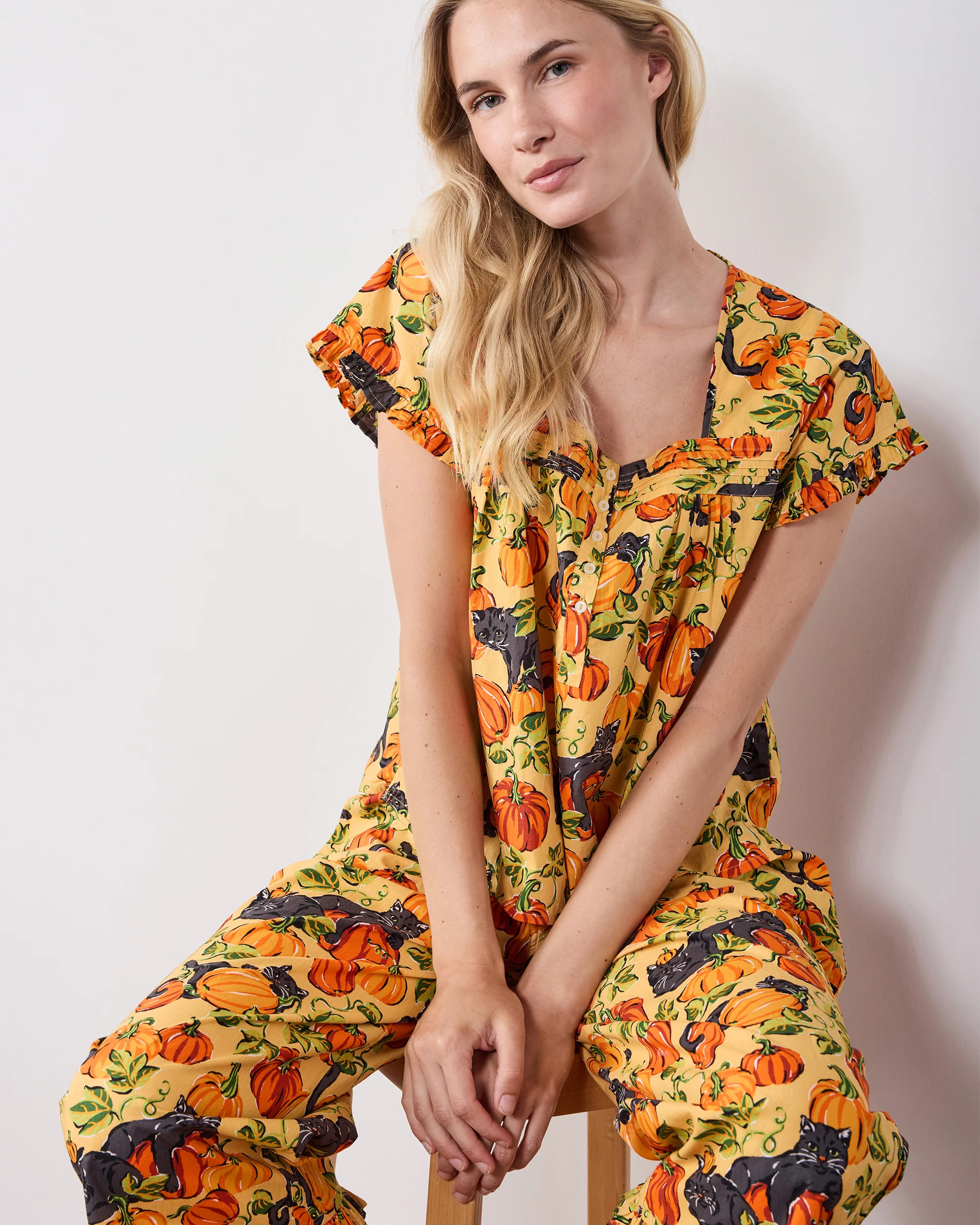 Pumpkin Prowl - Pintuck Cropped Set - Salted Caramel | Printfresh