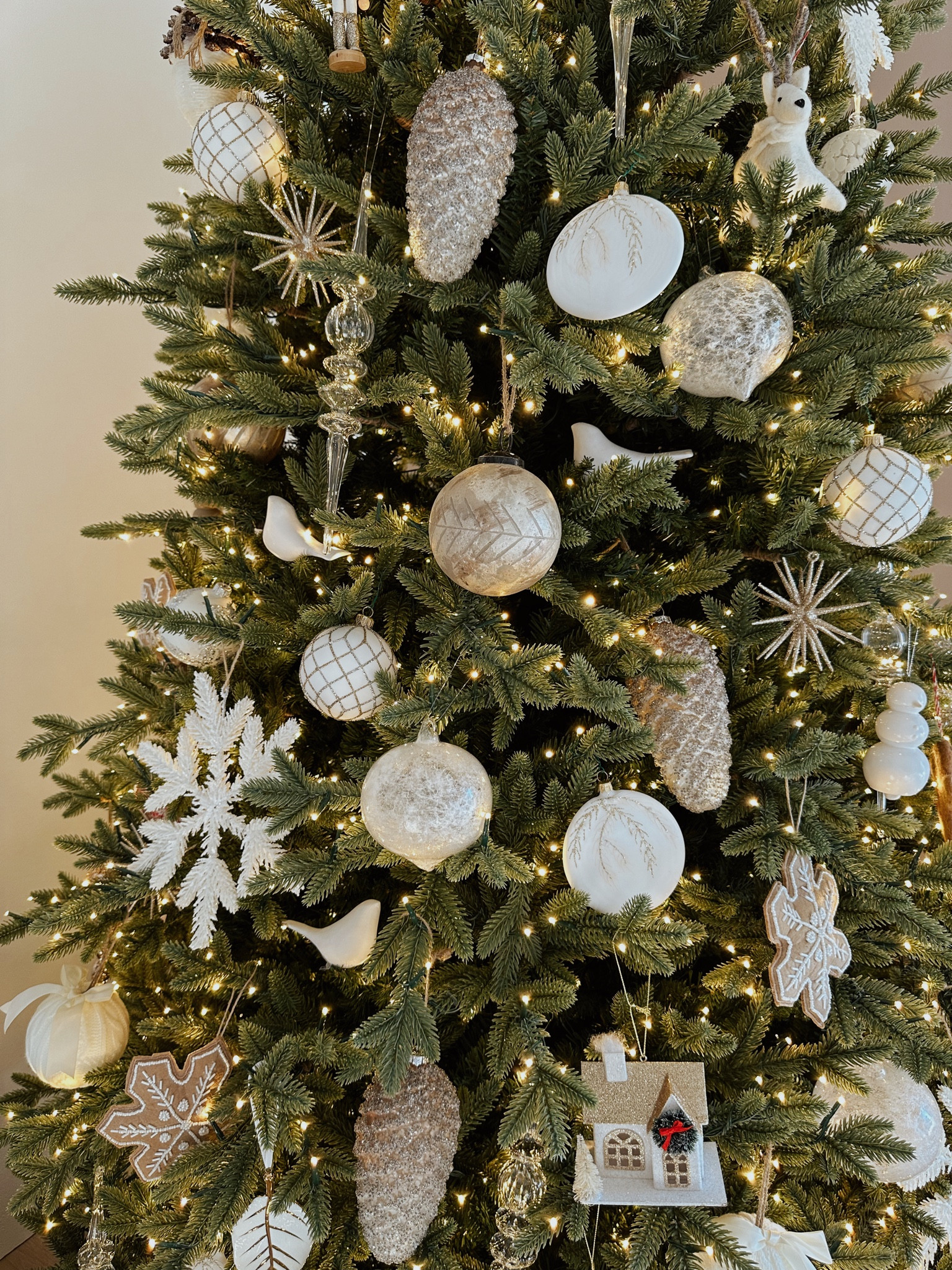 Christmas decor part 2

#LTKfindsunder50 #LTKfindsunder100 #LTKHoliday