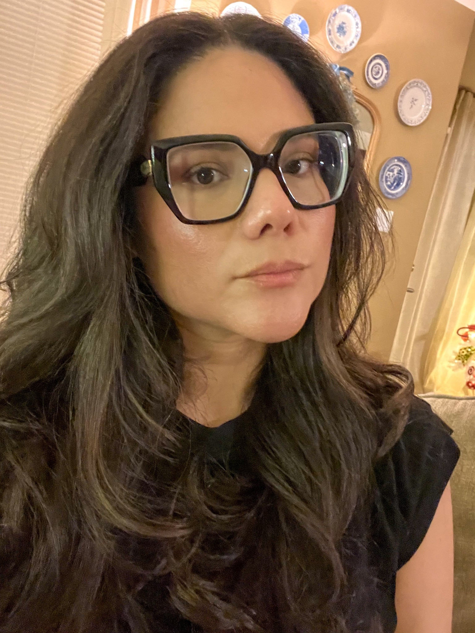 Kendra Scott dark tortoise large eye glasses
Eye frames
Oversized 


#LTKootd #LTKOver40 #LTKSeasonal