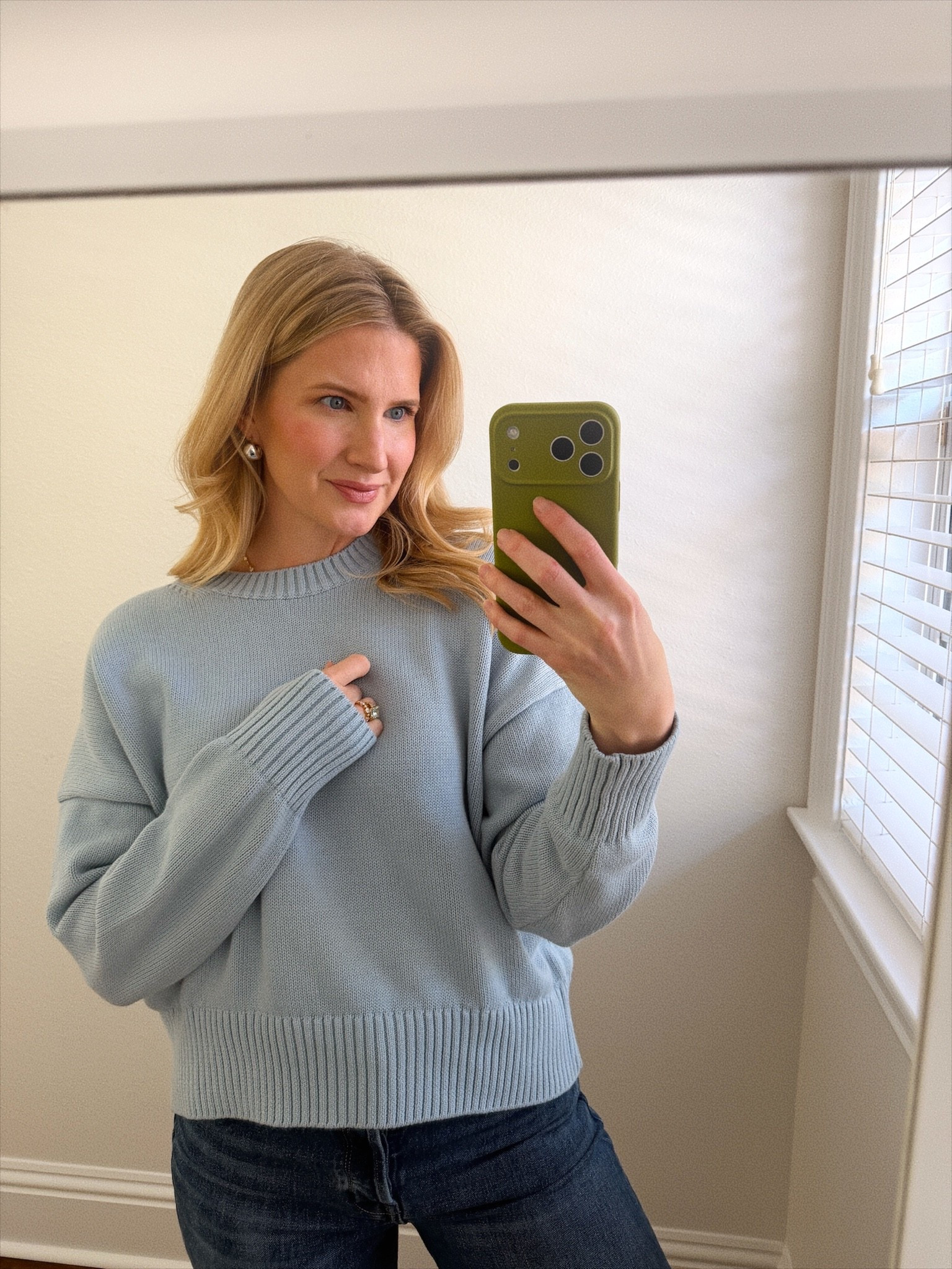 A sweater that feels like you’ve had it for years right out of the box! Under $50 comes in 1 million colors, I love the fit on this. I’m in a size small comes a bit oversized.