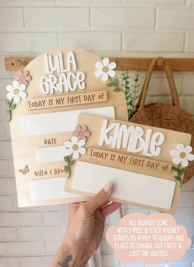 Floral First Day of School Sign, Last Day of Sign, Back to School Sign, Back to School Pictures -... | Etsy (Global)