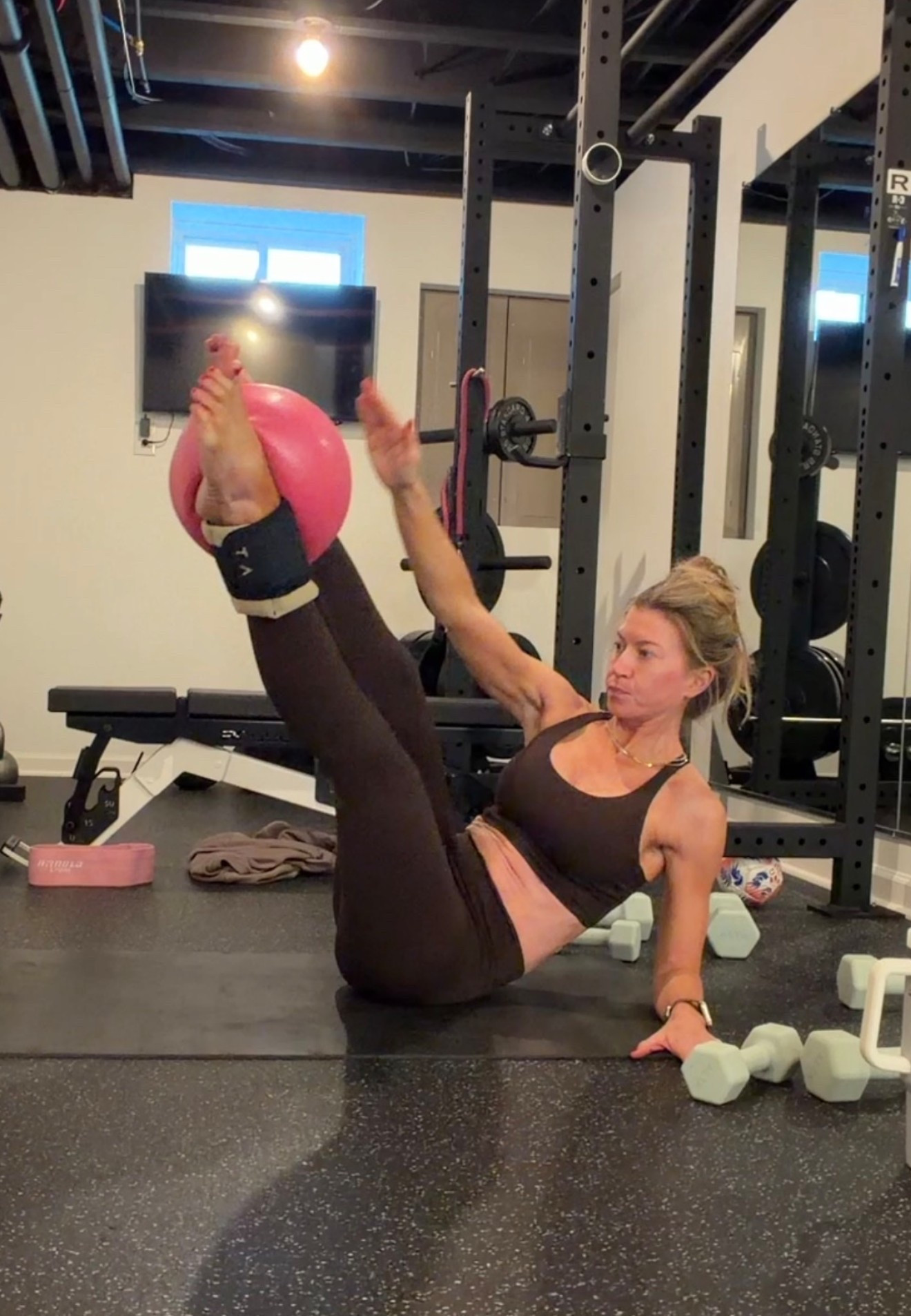 Love this workout set! And only $70 for the set! 

Top: wearing S
Leggings: wearing XS

#LTKootd #LTKgrwm #LTKdayinmylife
