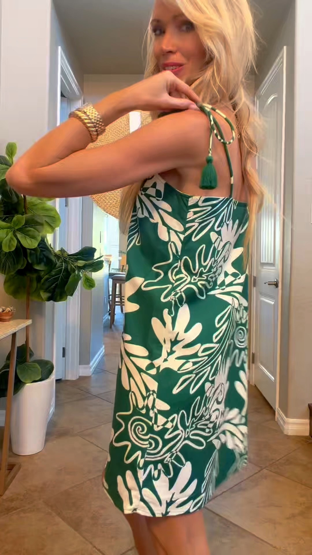 How cute is this dress?! Add a hat and sunglasses! Perfect summer outfit

@Target

#LTKootd #LTKmomlife #LTKTravel