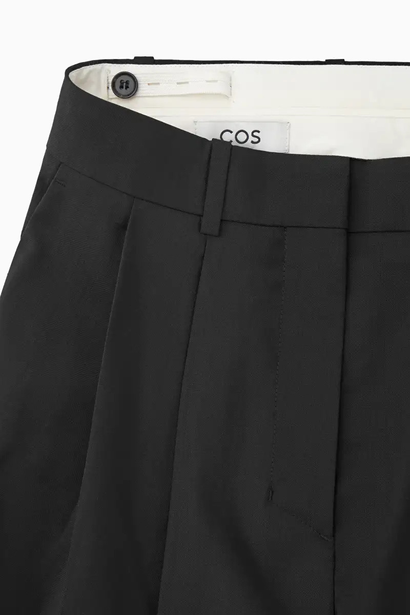 WIDE-LEG TAILORED WOOL TROUSERS - BLACK - COS | COS (EU)