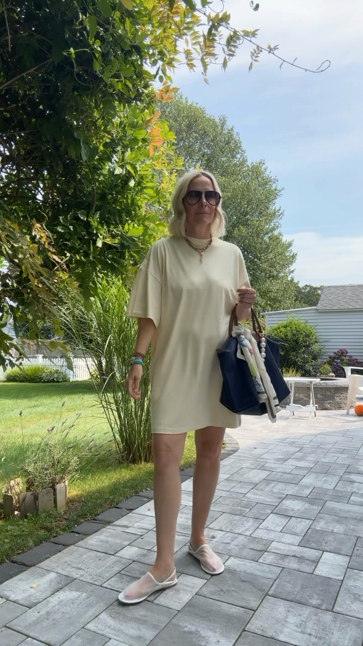 Comfy & Casual 💛

#LTKStyleTip #LTKFindsUnder50 #LTKSeasonal