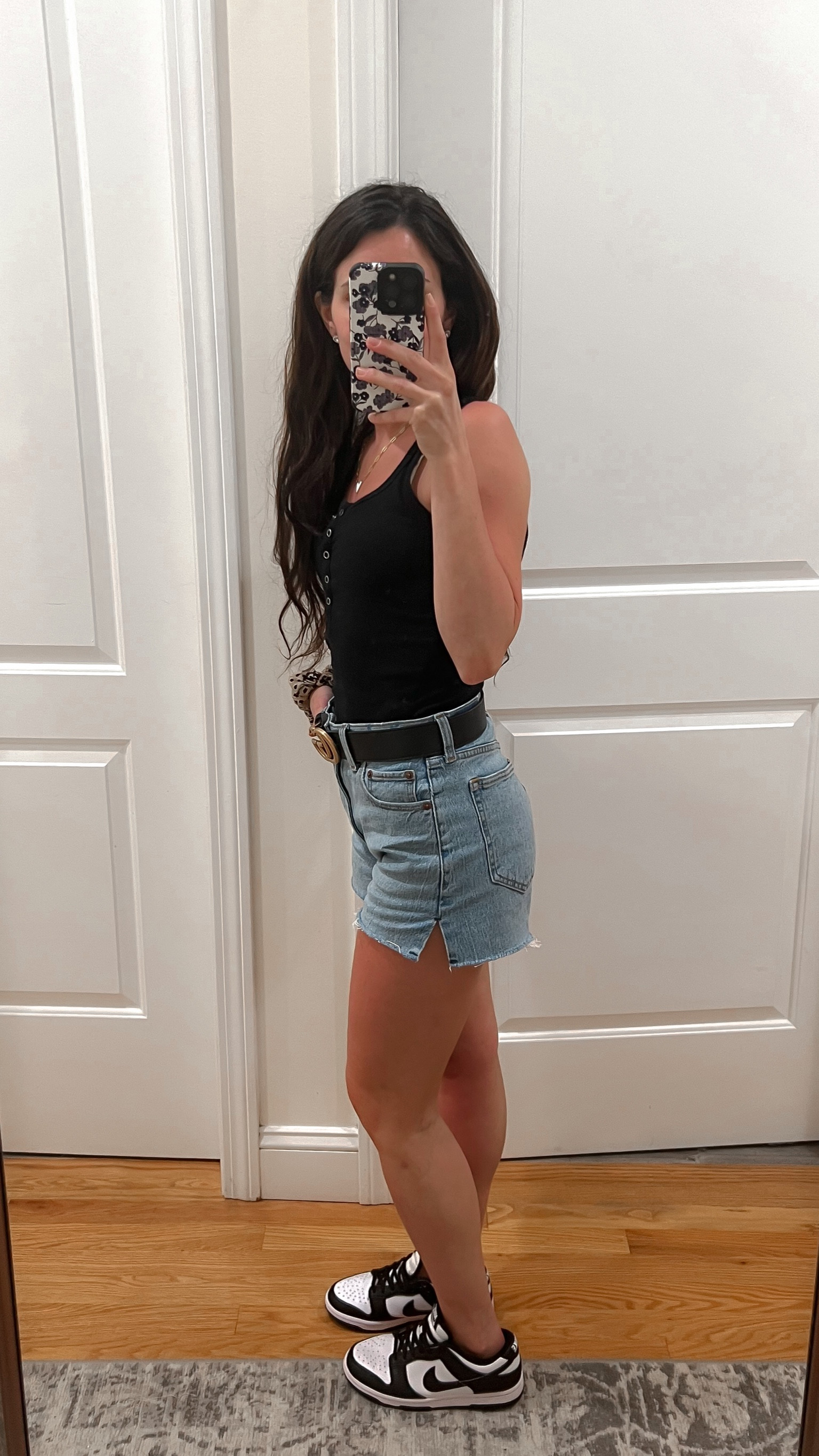 Abercrombie shorts ; mom
Shorts ; Abercrombie high rise shorts ; denim shorts ; summer outfit; mom outfit ; Nike dunk sneakers ; panda dunks 

#LTKStyleTip #LTKFindsUnder50 #LTKSeasonal