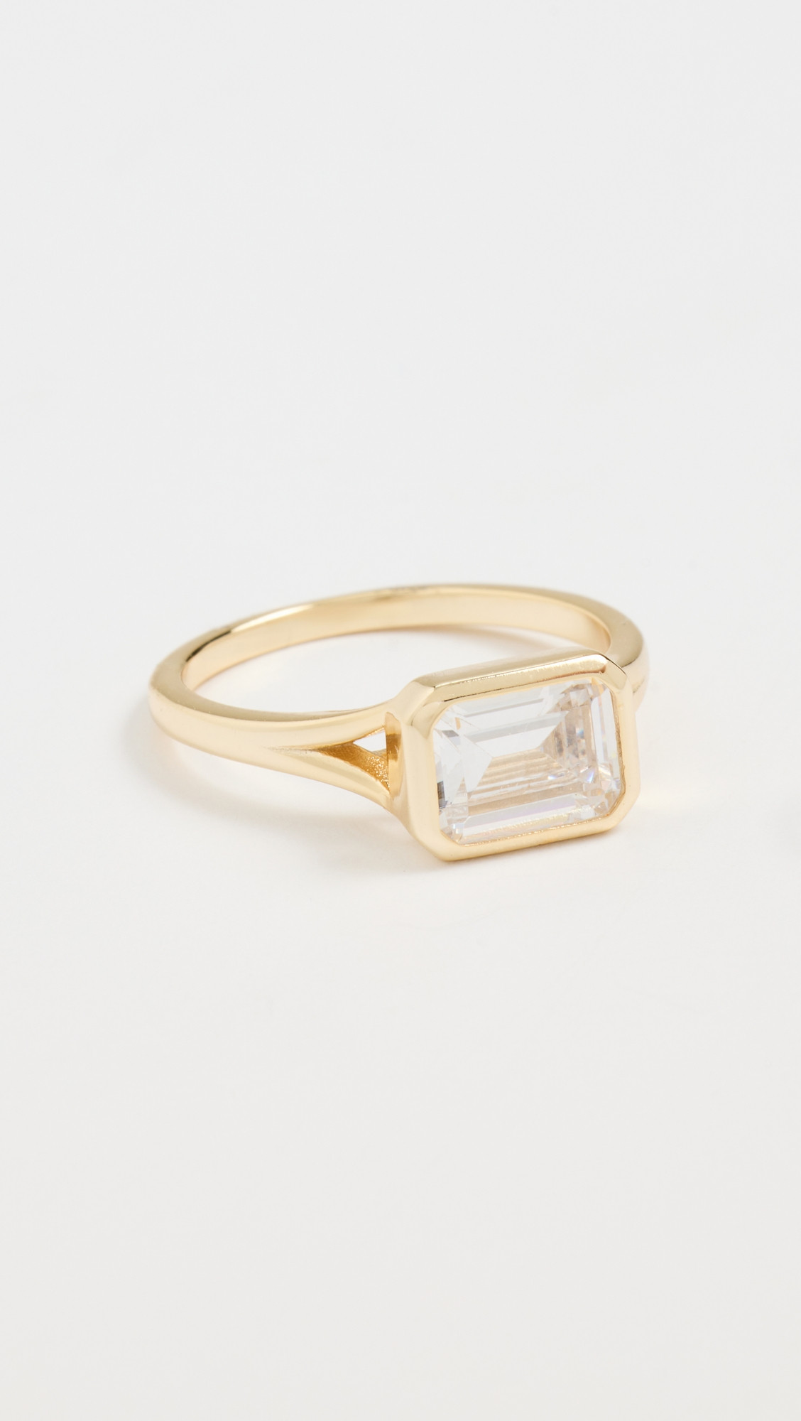 SHASHI Emerald Baguette Ring Gold 6 | Shopbop