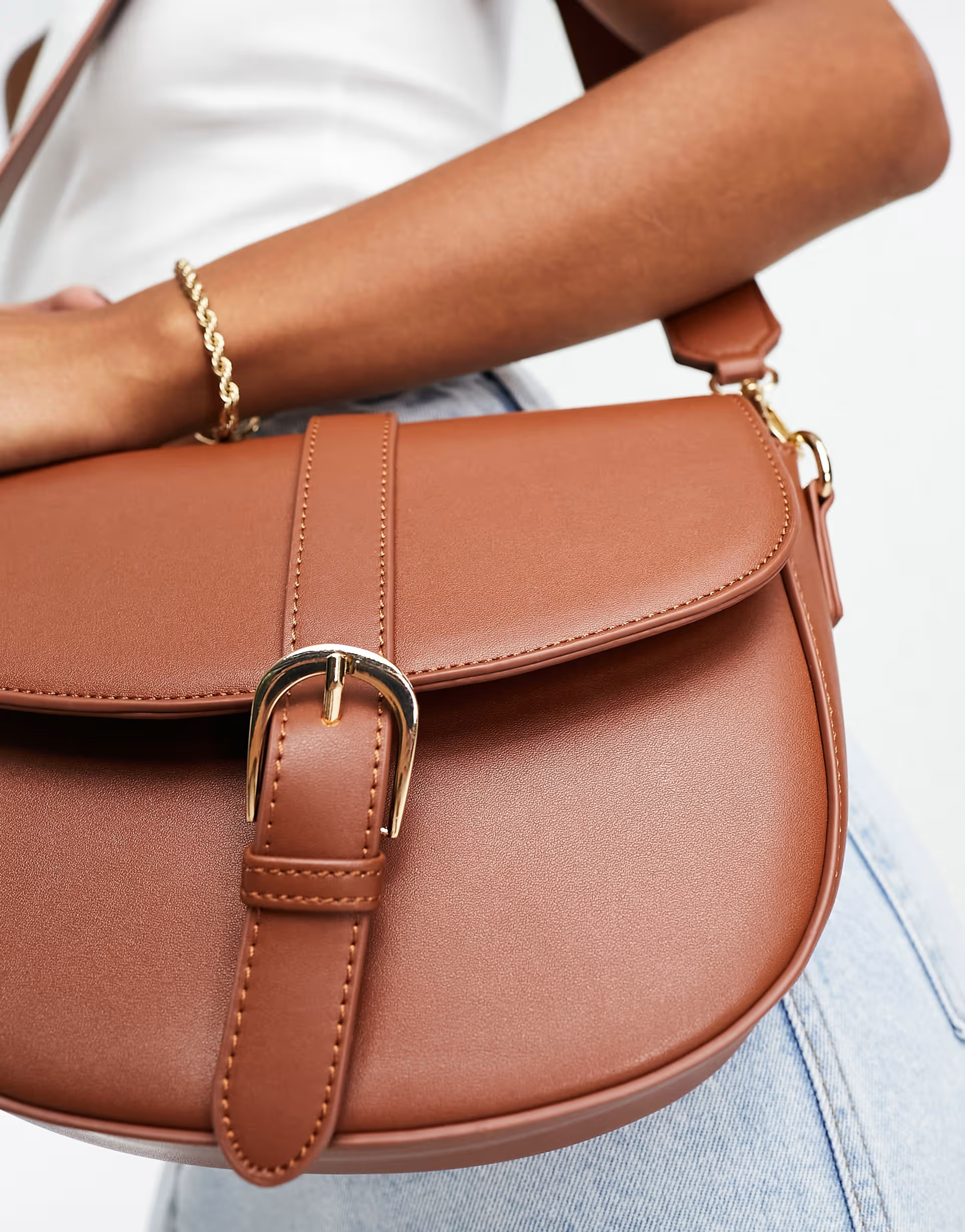 Glamorous crossbody saddle bag in tan | ASOS (Global)