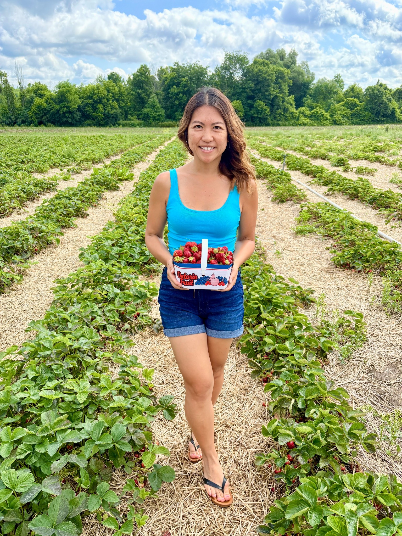 Gap tank top TTS XS
Old Navy shorts TTS 0XS

#LTKsummer #LTKcanada #LTKstyletip