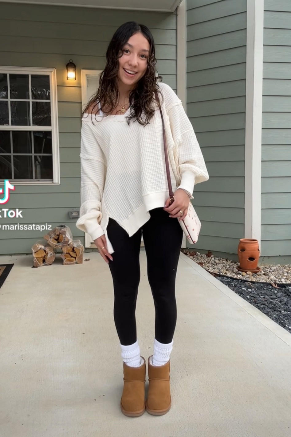Sweater: S
Leggings: S short
Ugg’s: 7

#LTKstyletip #LTKfindsunder100 #LTKbeauty