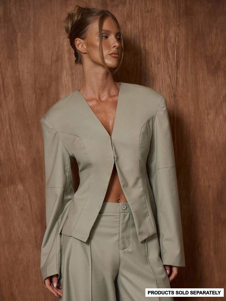 MUSERA Low V-Neck Structured Padded Shoulder Cinched Waist Blazer Only Cute Date Night Going Out Autumn Fall Night Out Work Clean Cut Winter Party Spring | SHEIN USA | SHEIN