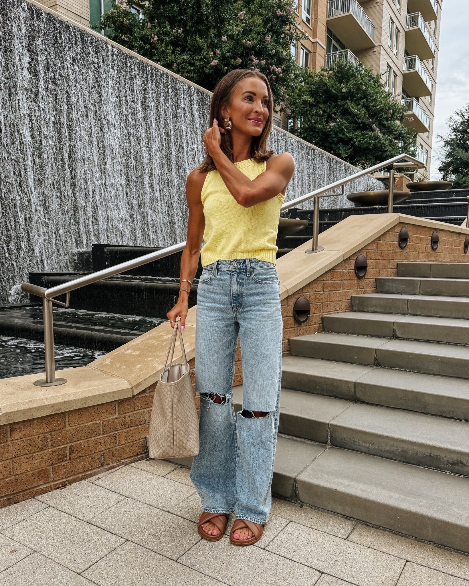 Simple summer outfit ft high quality denim I LOVE and the cutest butter yellow top! 💛💛