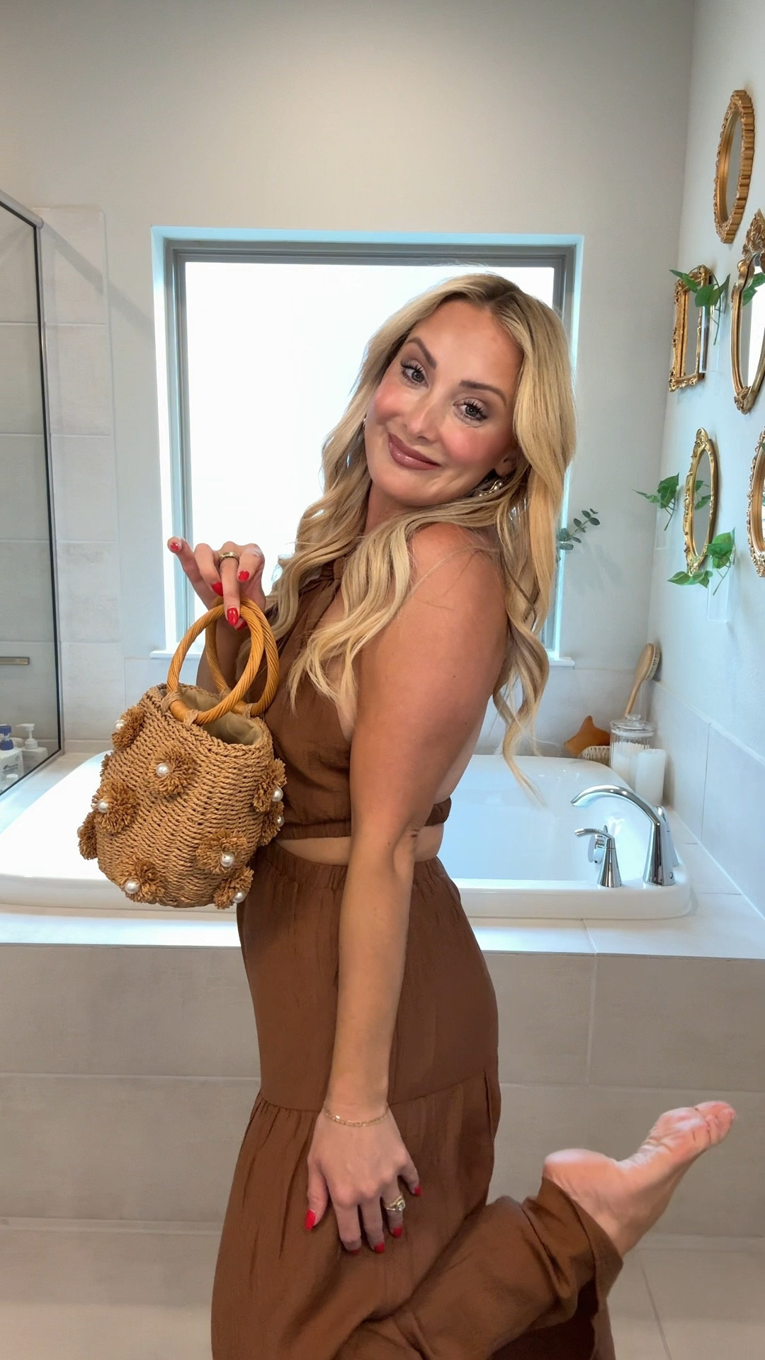 proof I get out of leggings occasionally 💁🏼‍♀️✨

#LTKSummerEdit #LTKBeauty #LTKFindsUnder50