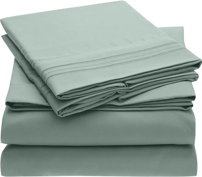 Mellanni Queen Sheet Set - 4 Piece Iconic Collection Bedding Sheets & Pillowcases - Luxury, Extra... | Amazon (US)