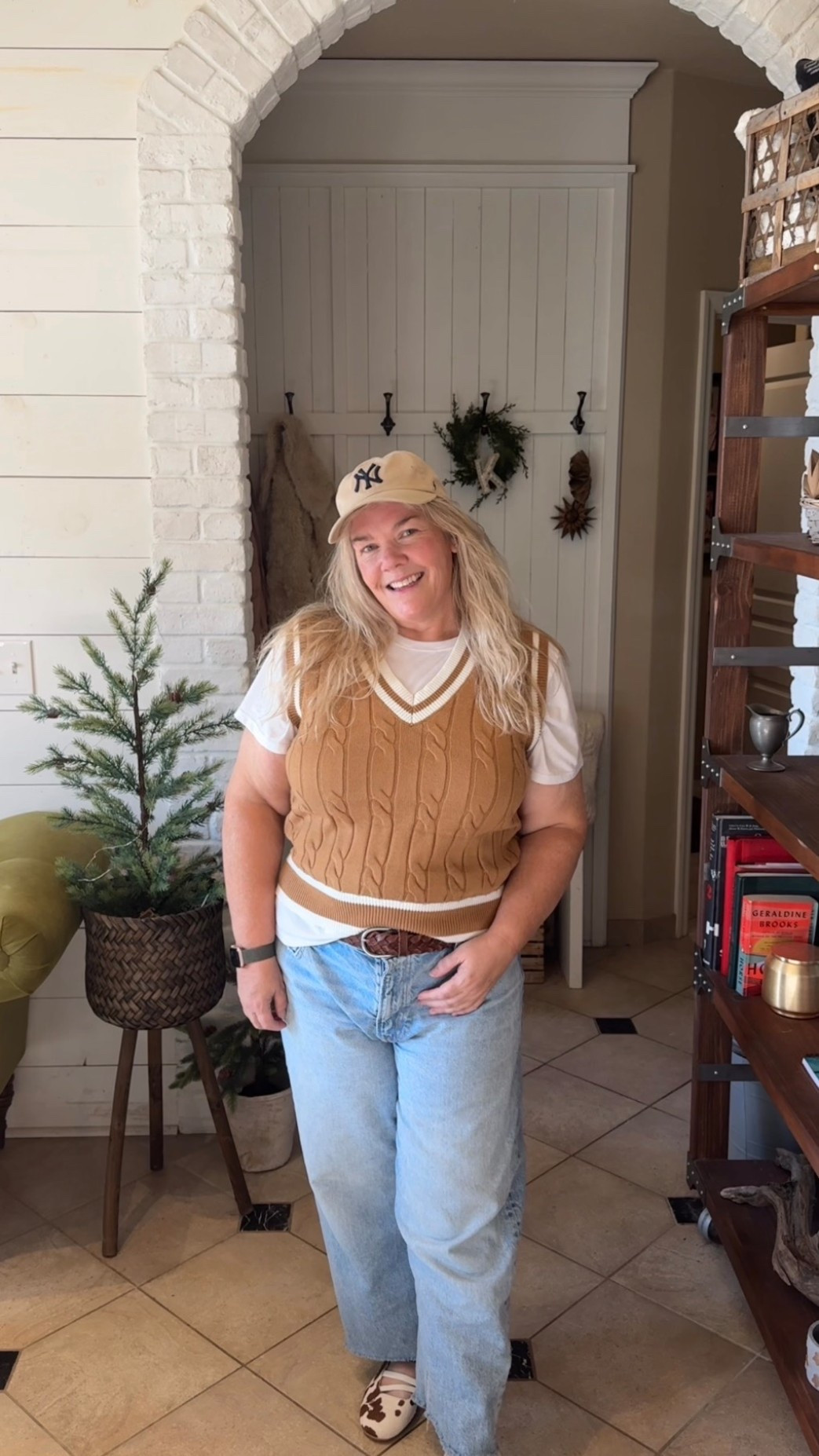 Starting to think Spring for everyday outfit inspo!! #springoutfit #easyoutfit #barreljeans #balletflats

#LTKootd #LTKMidsize #LTKOver40