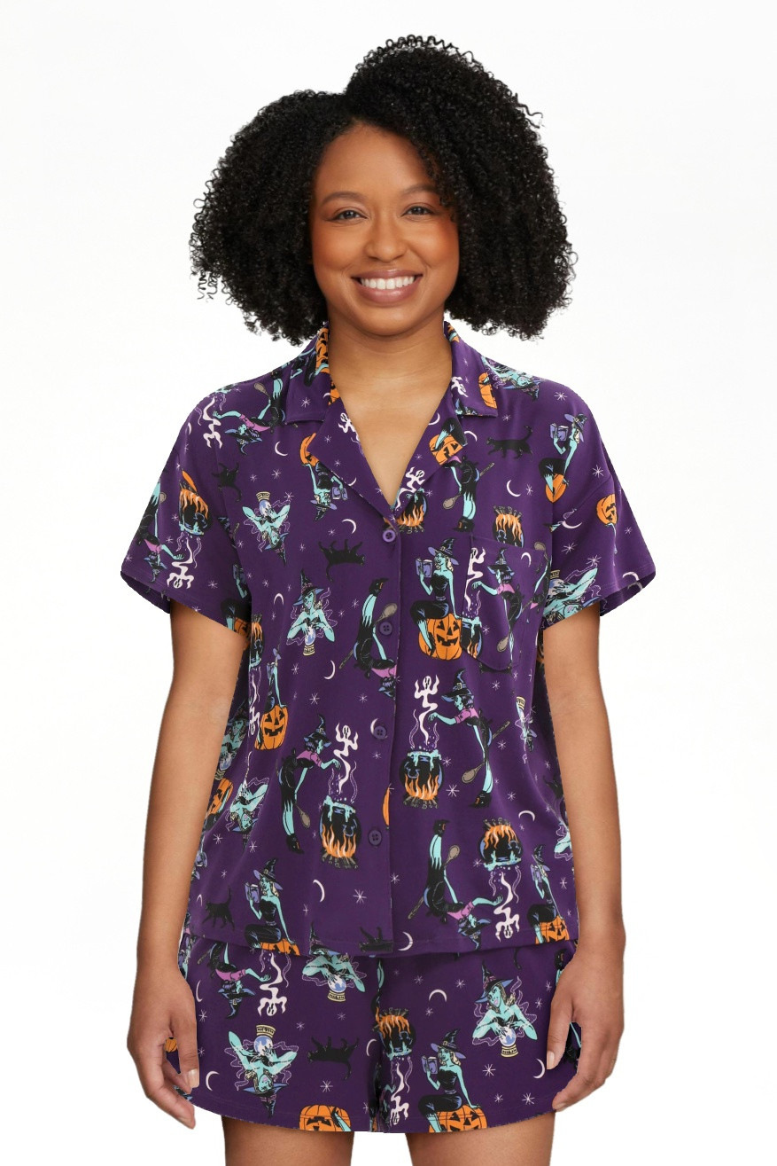 Halloween Women’s Printed Notched Top and Shorts Pajama Set from Way to Celebrate, 2-Piece, Siz... | Walmart (US)