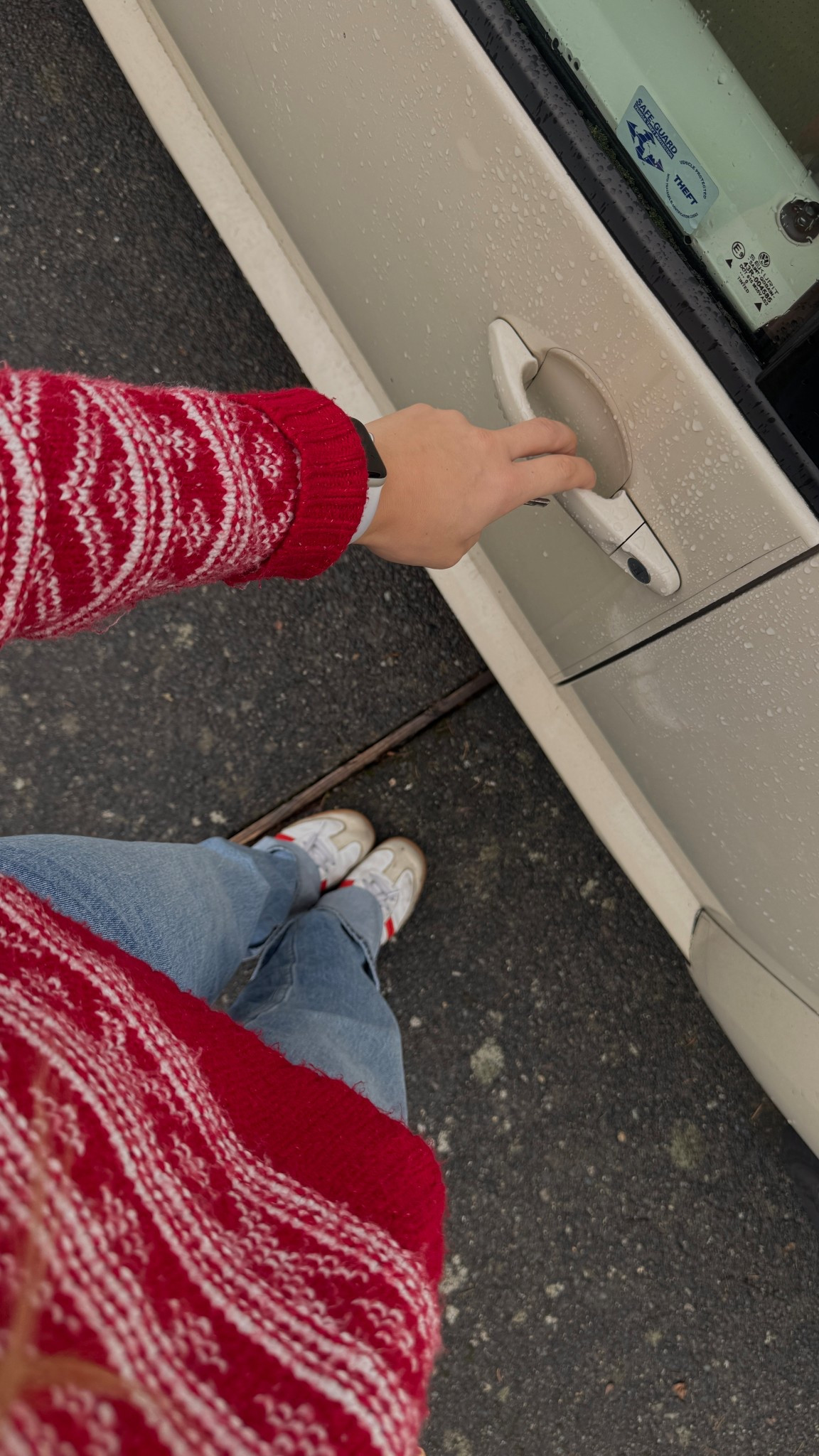 Christmas sweater roundup 

#LTKwinter #LTKholiday #LTKcanada