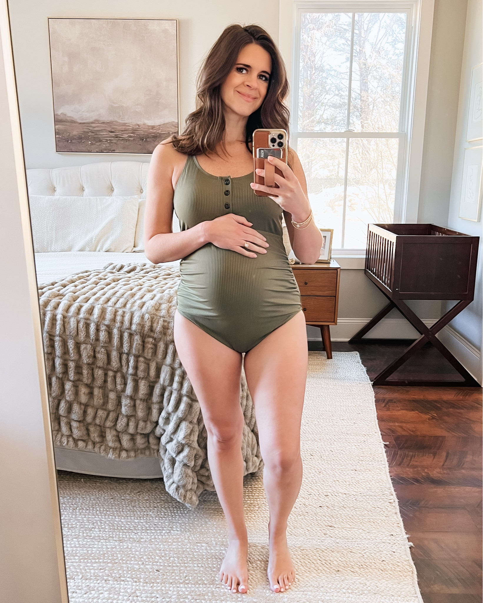 Love the fit of this suit and the color. Great for post partum and breastfeeding too  