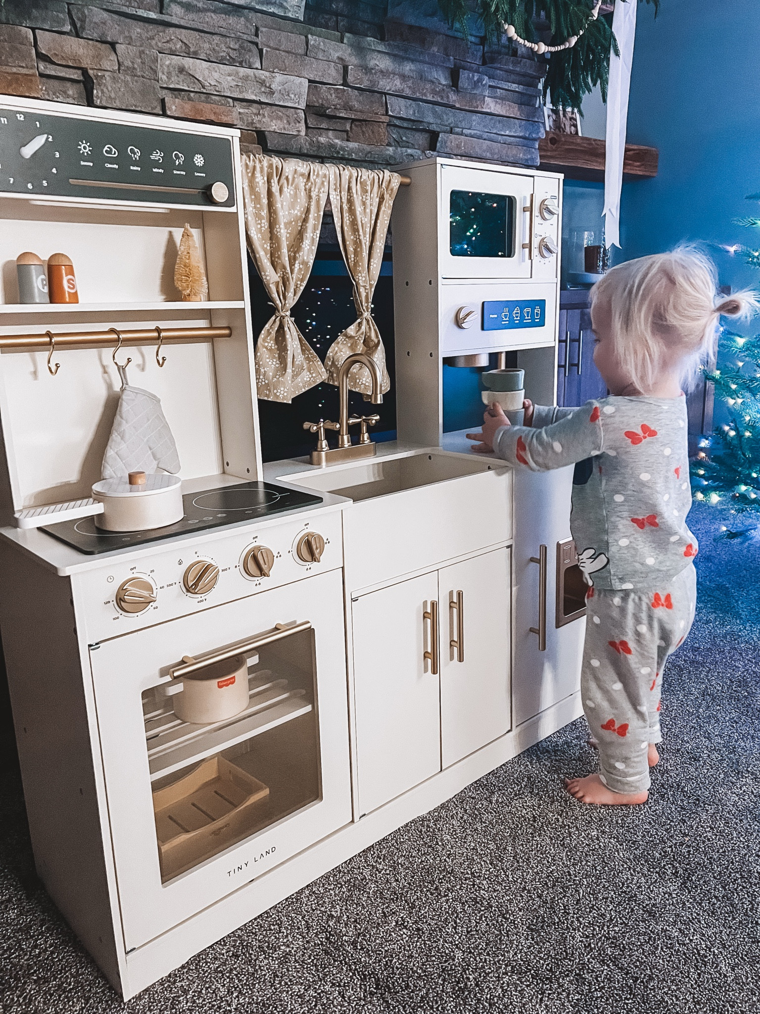 The cutest play kitchen for toddler girls (even my son likes it too!). The quality is great! It’s the perfect Christmas or Birthday gift! ✨🎀

#toddlerchristmas #playkitchen #giftsfortoddlers #toddlergirlgifts 

#LTKGiftGuide #LTKHoliday #LTKKids