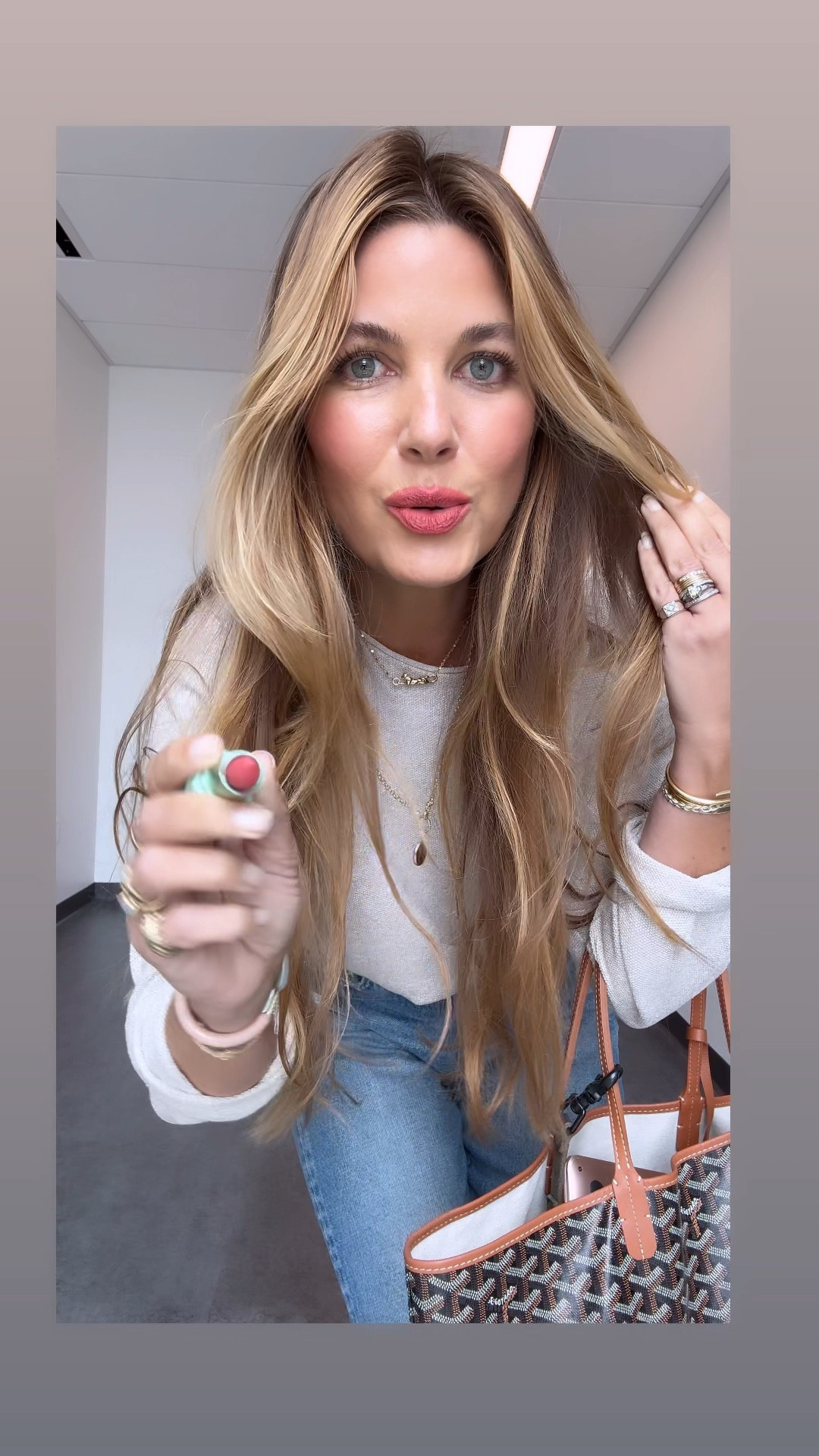 Sweater: small in natural white 
Jeans: 26
Shoes: TTS
Lipstick: Montreux 💄

#LTKbeauty #LTKworkwear #LTKVideo