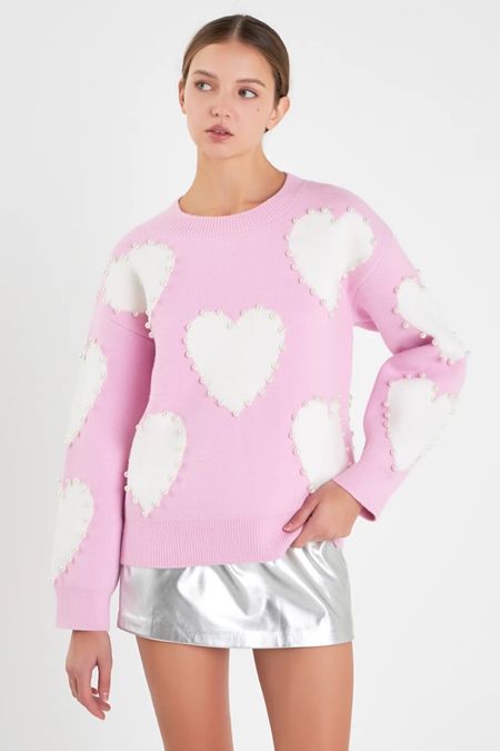 Valentines day outfit


#valentinessweater #valentines #heartsweater