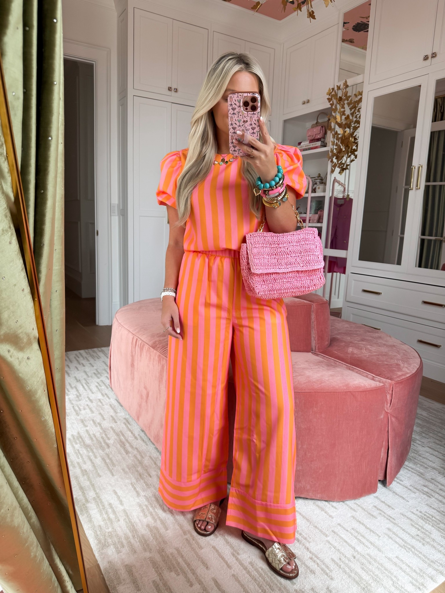 Wearing size small! 

#LTKmomlife #LTKootd #LTKgrwm