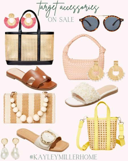 Target accessories 30% off this weekend 




Purse
Summer purse
Crossbody 
Shoes
Sandals
Sunglasses
Jewelry
Summer earrings
