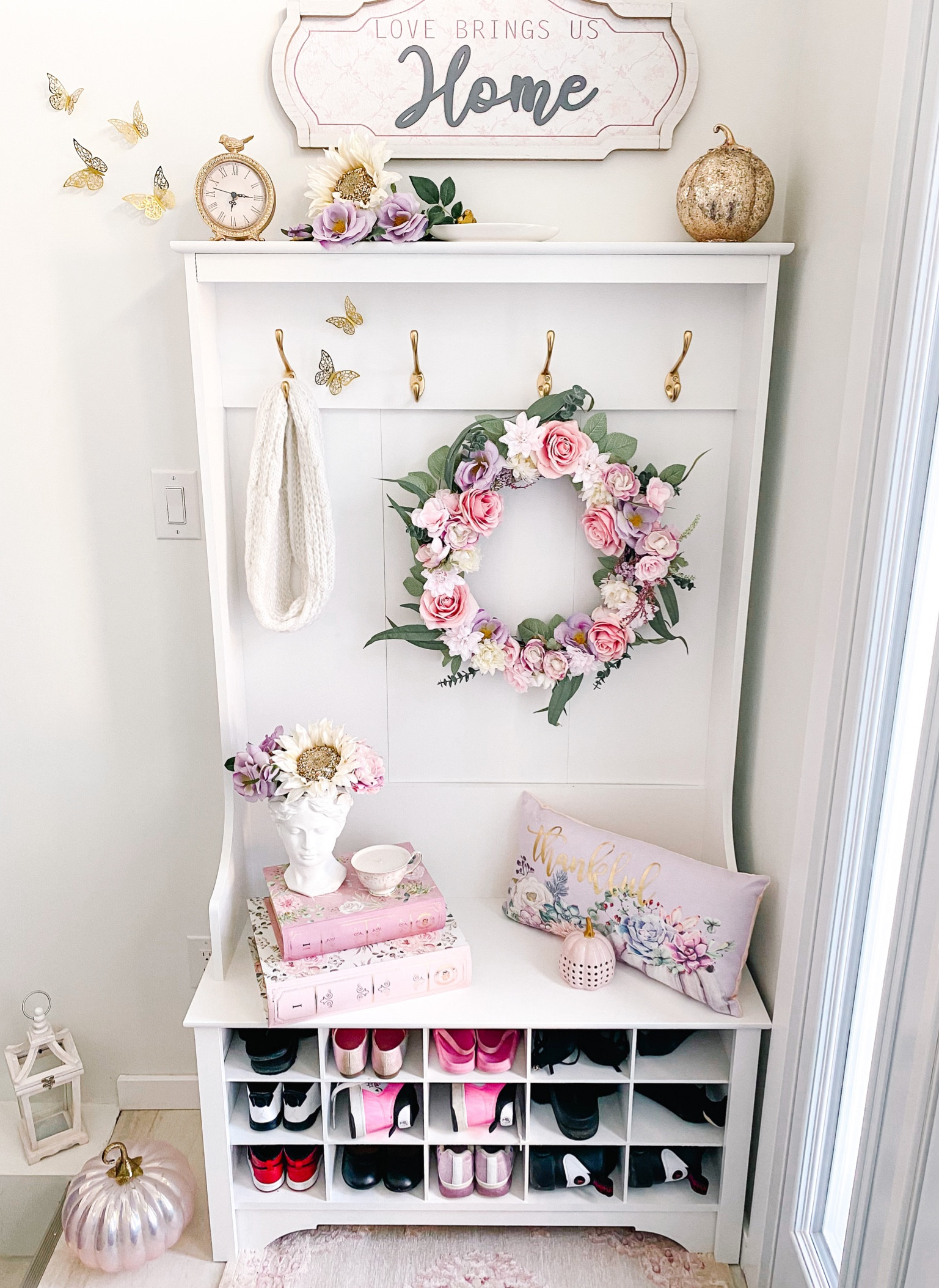 “Thankful” ;) for my pretty in pink + purple fall 𝓱𝓪𝓵𝓵 𝓽𝓻𝓮𝓮! 📖☕️🌸⚜️

#LTKSeasonal #LTKHoliday #LTKhome