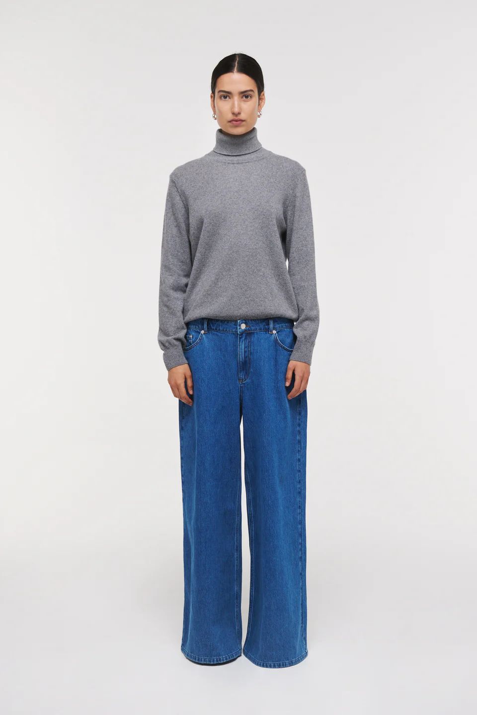 Katie | Cashmere Roll Neck in Grey | ALIGNE | Aligne UK