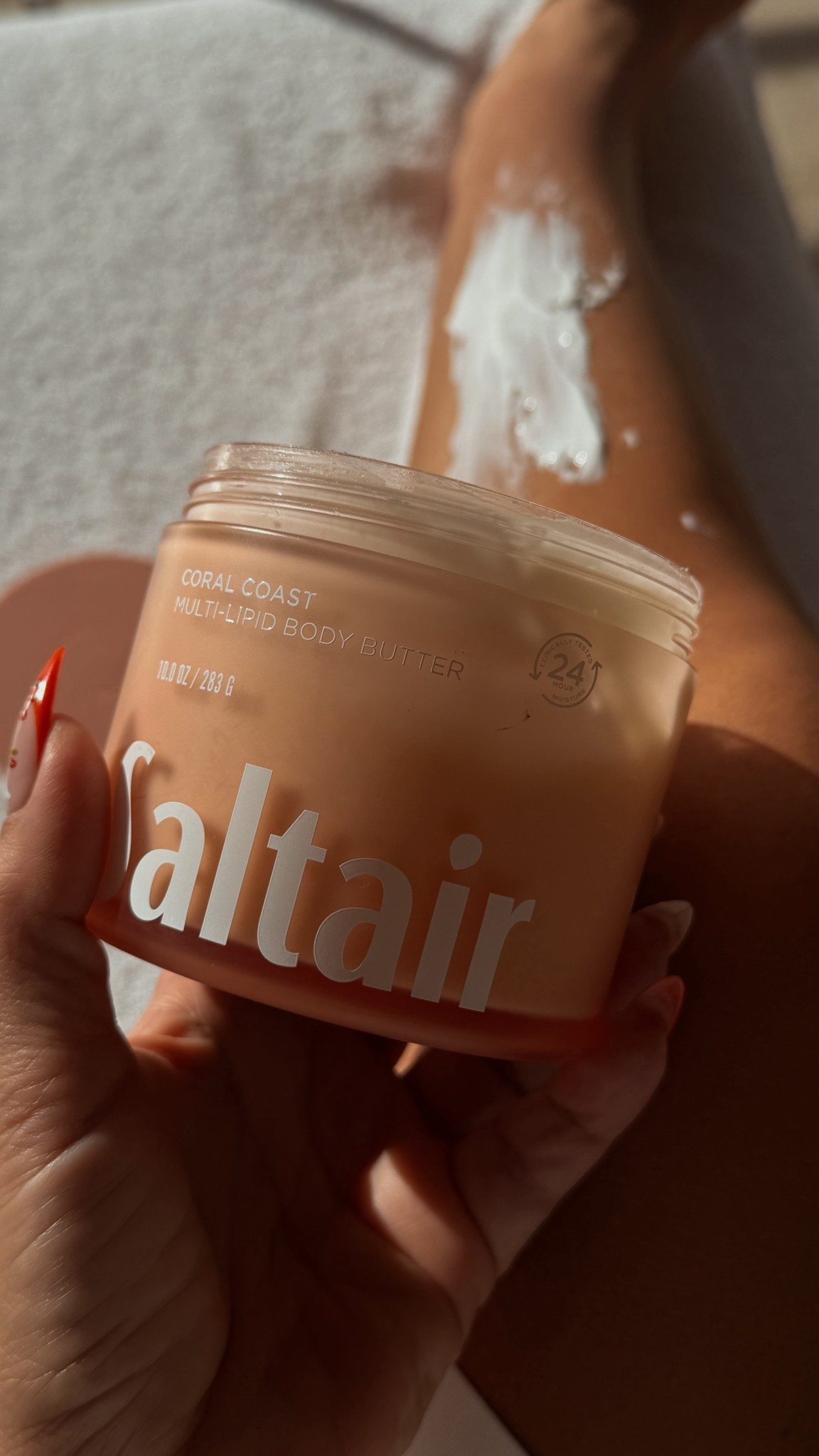 This smells like SUMMER!!! ☀️🌴