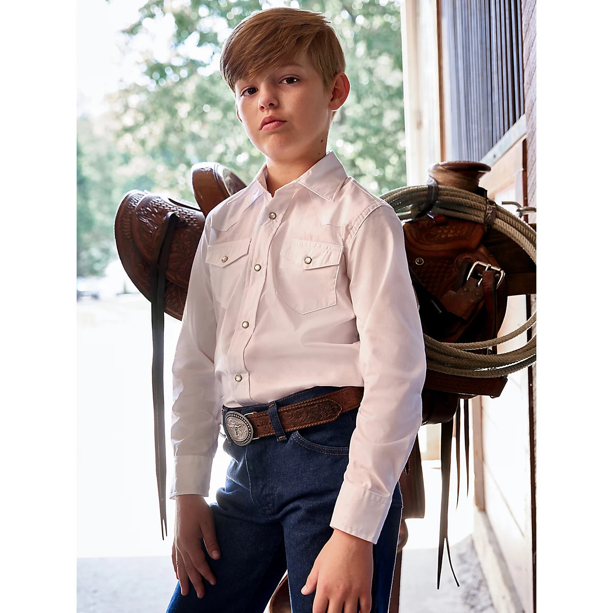 Boy's White Long Sleeve Dress Western Snap Shirt in White | Wrangler