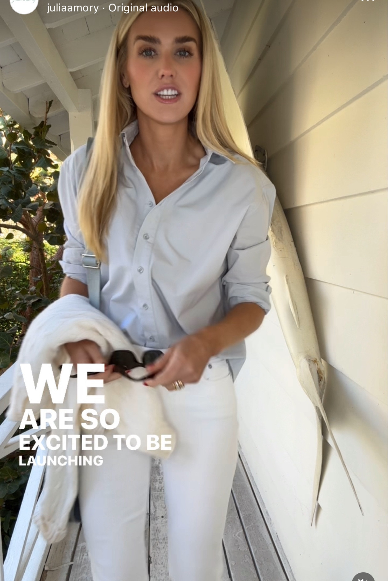 Gracie Blue and favorite white jeans 🤍