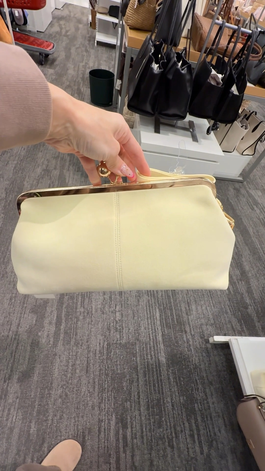 The prettiest little yellow bag for summer 💛

Perfect for summer outfits, vacation outfits, brunch dates, graduation guest outfits, and beach vacation outfits.

Such a fun pop of color that instantly makes a simple outfit feel more elevated ✨

@Target

#LTKSeasonal #LTKWedding #LTKTravel