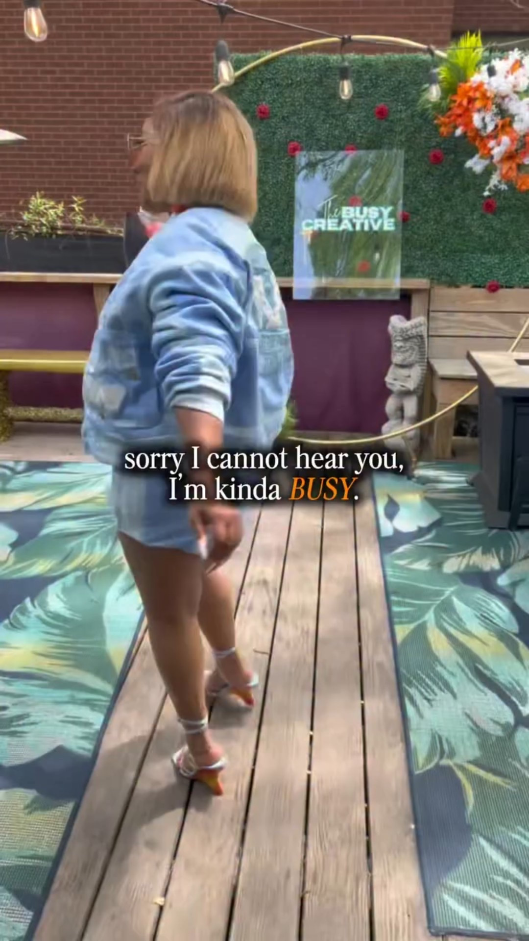 Oh darling, I’m a very BUSY girl 💁🏽‍♀️🤭

BUSY throwing ‘fits, BUSY building a brand, BUSY creating community (online and IRL) and BUSY keeping my waist nonexistent. 

And yes, I love it all 💁🏽‍♀️