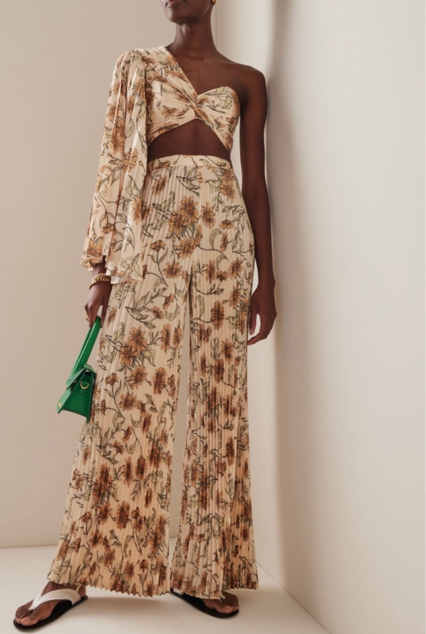 Headed somewhere tropical during the Holidays? Spending New Years Eve on the beach in Mexico? Moda has you covered! 

#LTKstyletip #LTKHoliday #LTKtravel