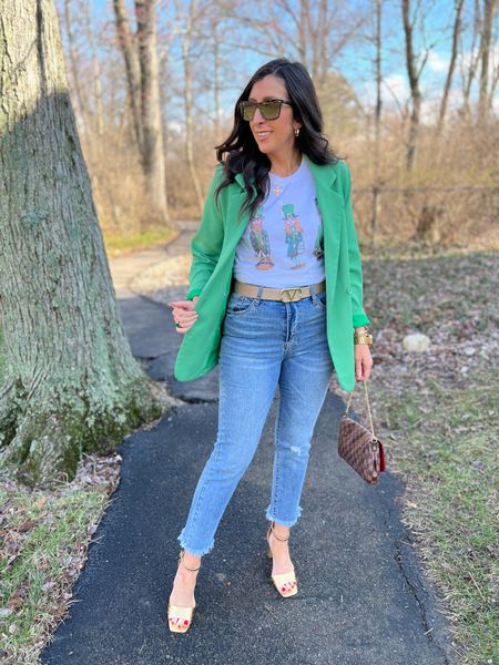 Graphic tee for St. Patrick’s Day styled with a blazer!



#LTKstyletip #LTKSpringSale #LTKover40