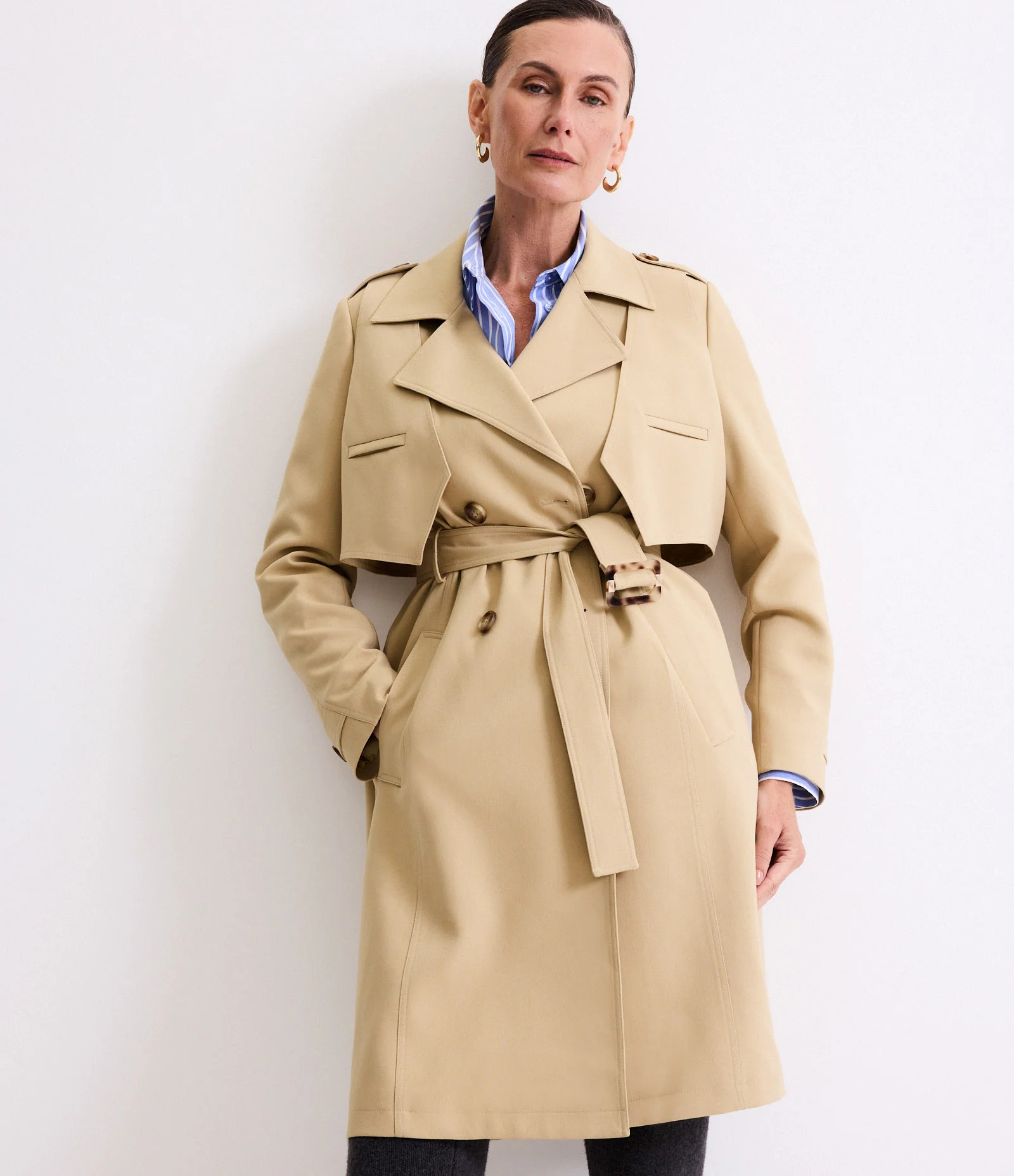 Casaco Trench Coat Gabardine com Botões Frontais e Cinto Bege - Lojas Renner | Renner (BR)
