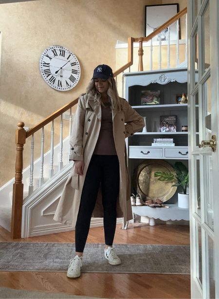 Trench coat outfit, casual mom outfit, weekend outfit 