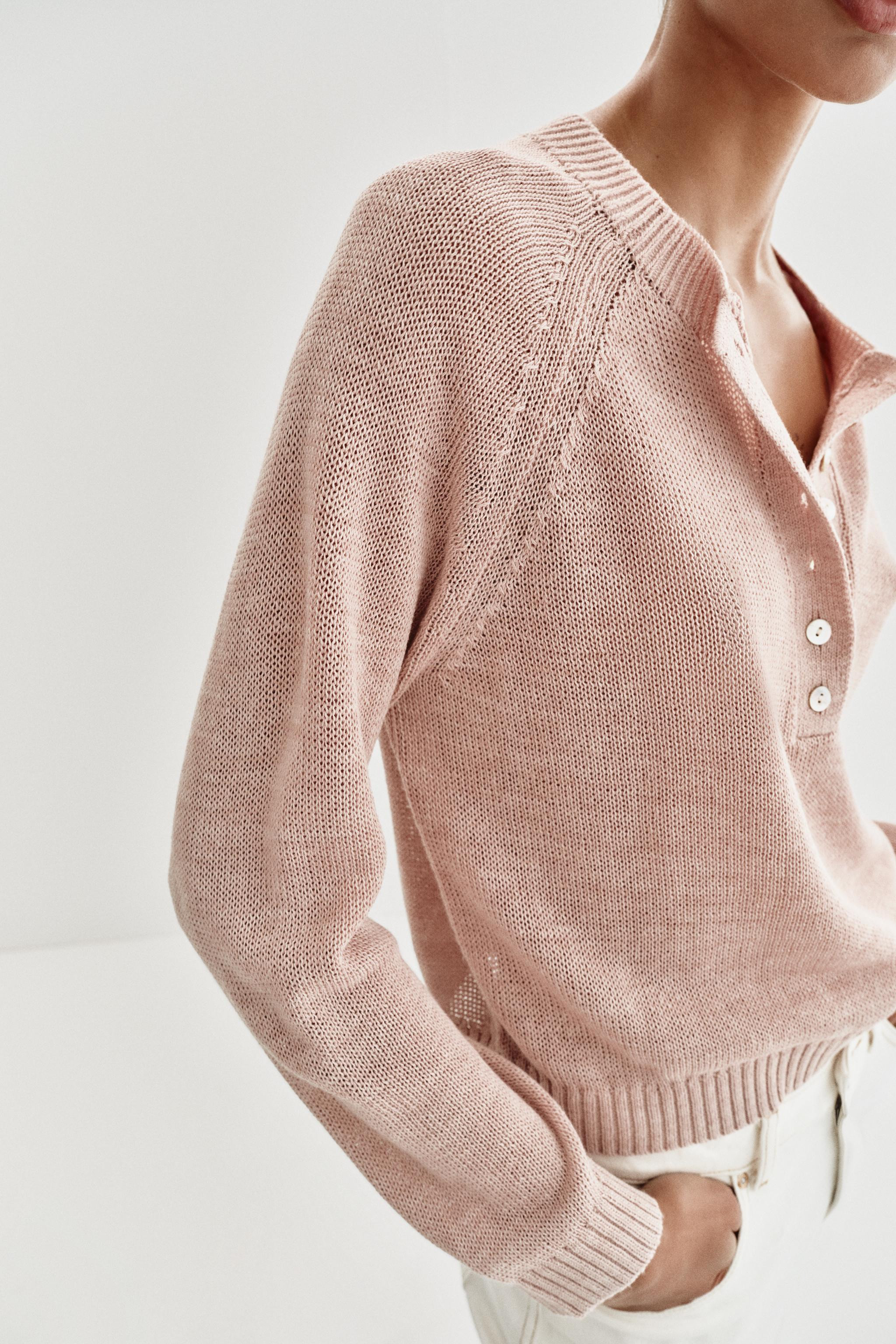 Round neck jumper with long sleeves. Front button fastening and ribbed trims. | Zara UK