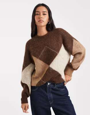 ONLY fluffy knitted jumper in brown argyle | ASOS (Global)