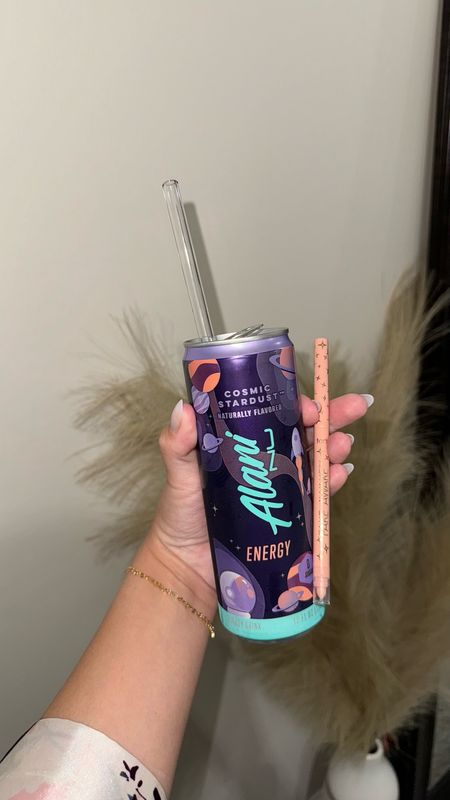 Fake awake eyeliner 
Glass straws
